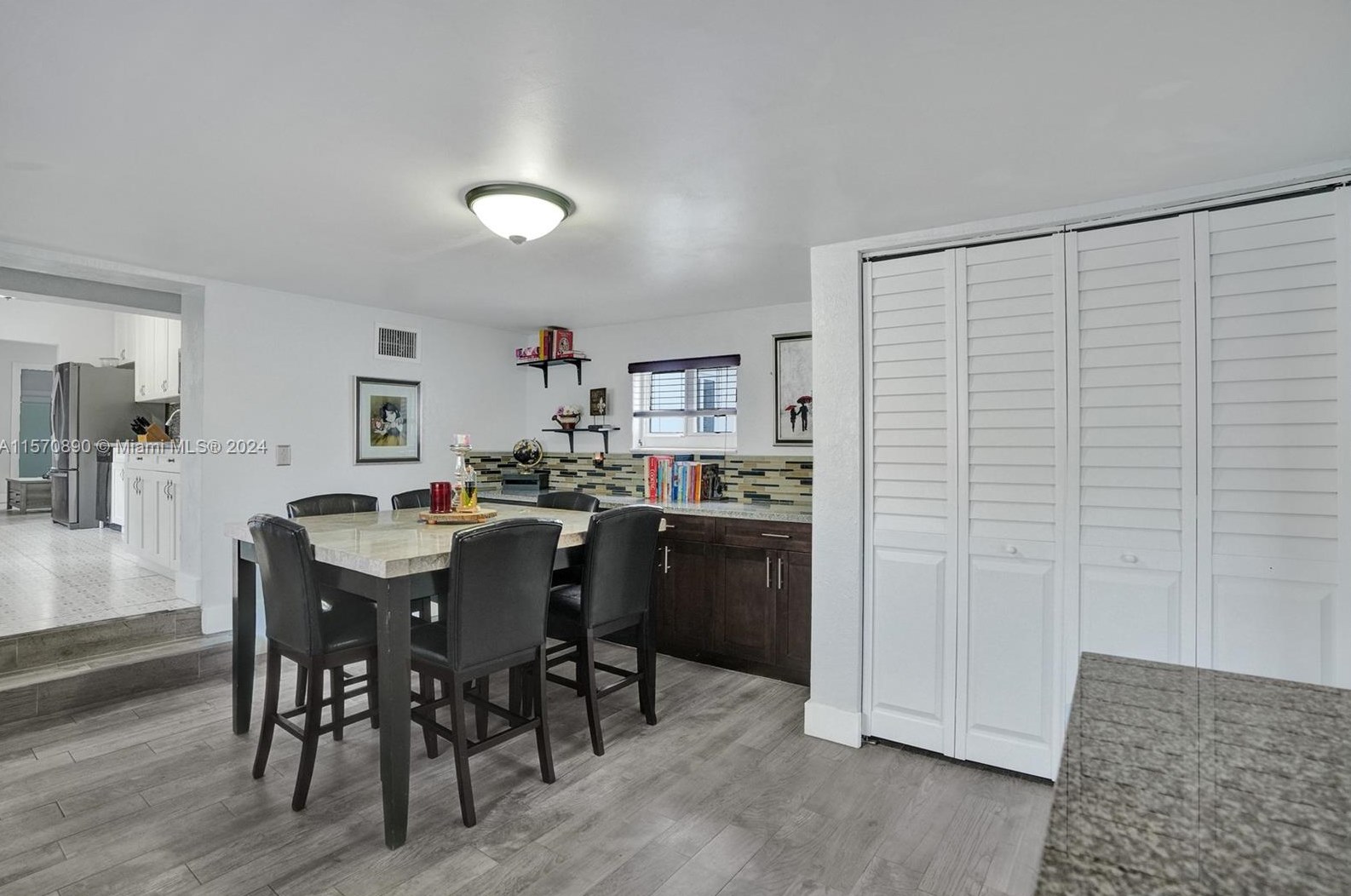 5420 7th Ave, Hialeah FL  33012-2550 exterior