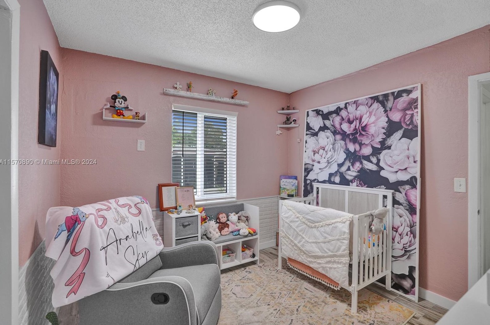 5420 7th Ave, Hialeah FL  33012-2550 exterior