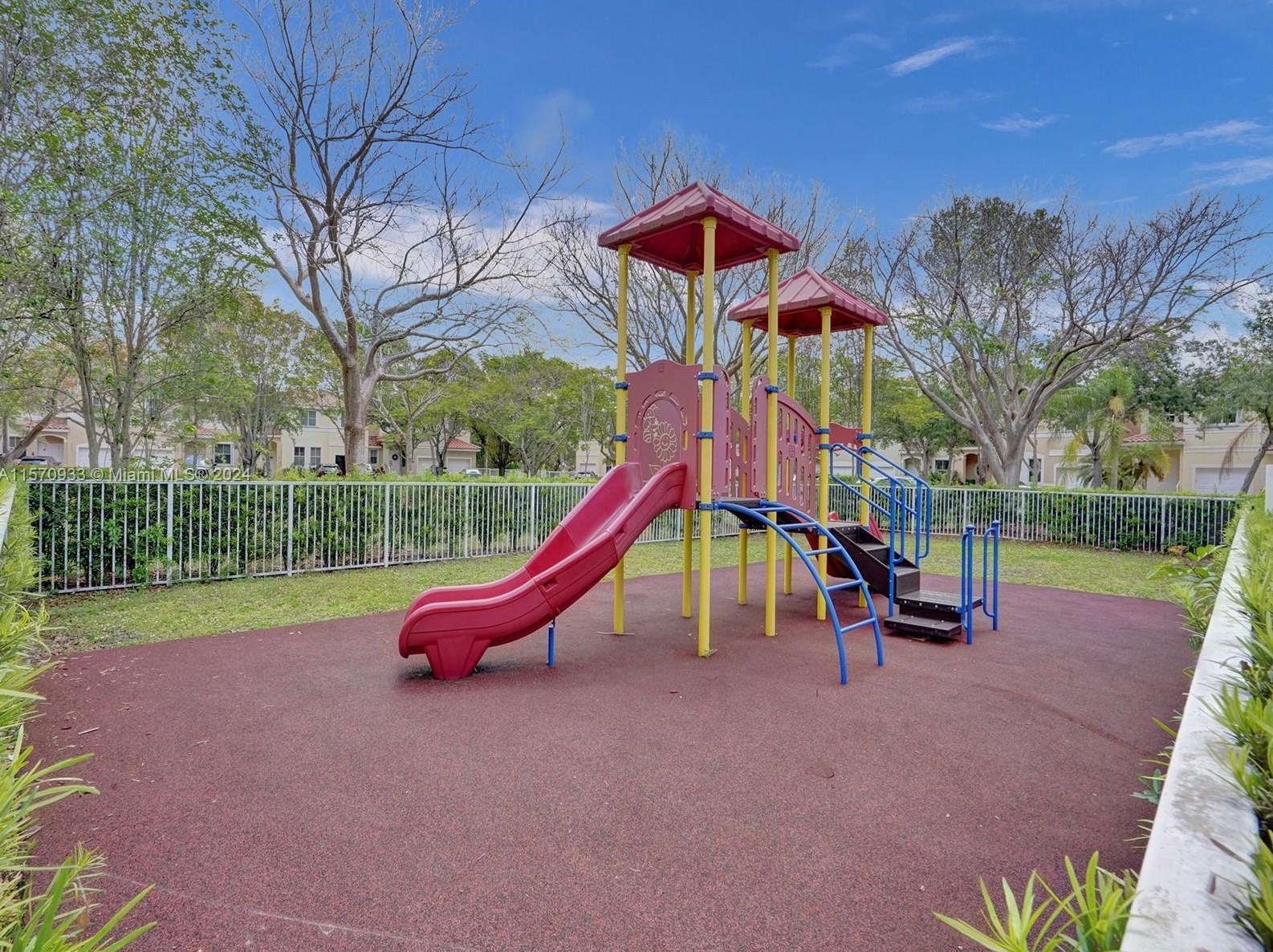 17045 39 Ct, Hollywood FL exterior