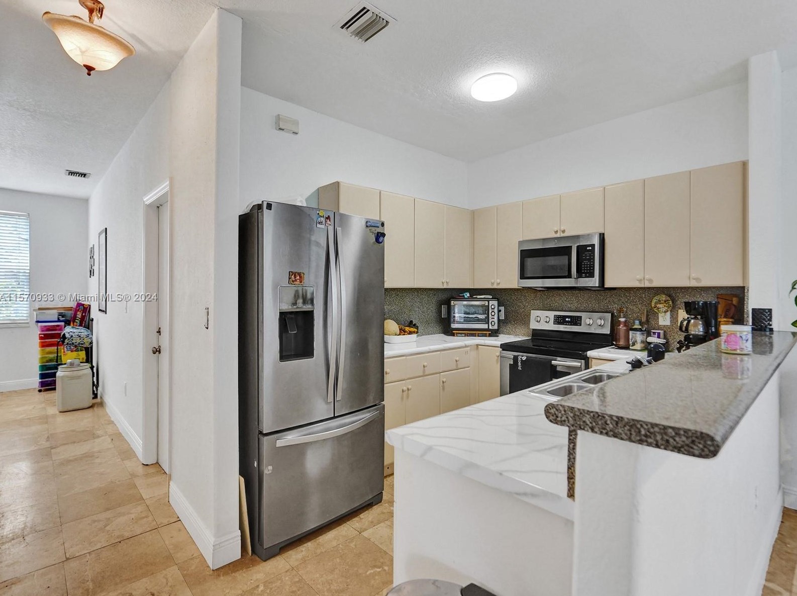 17045 39 Ct, Hollywood FL exterior