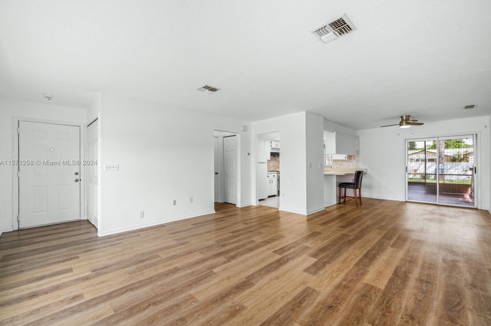 3408 Hollywood Blvd, Sebring, FL 33875