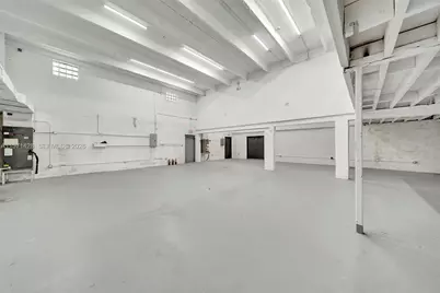 67 NW 166th St, Miami, FL 33169 - Photo 8