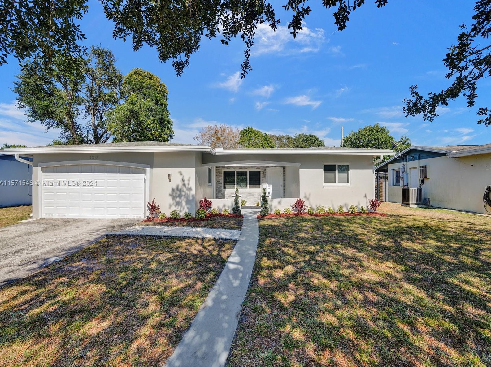 1313 74th Ter, Hollywood, FL 33024-5305