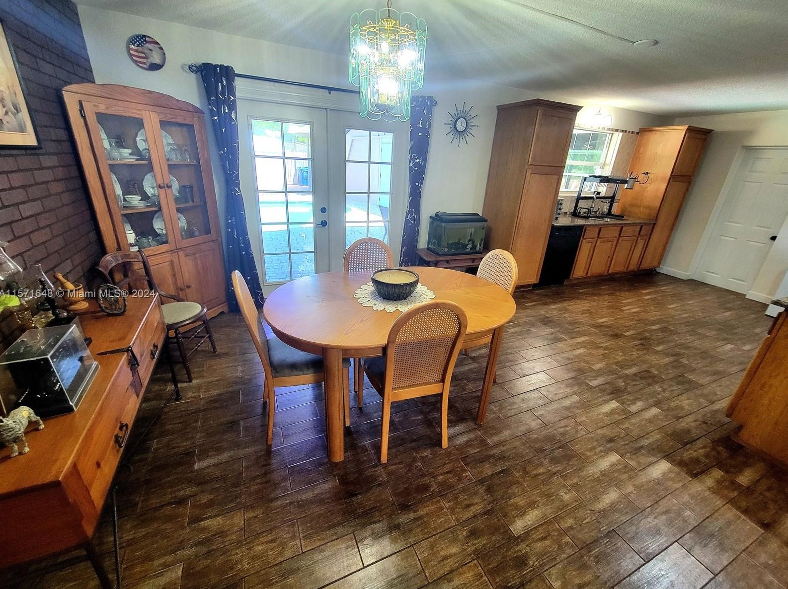 2201 82 Ave, Hollywood FL 33328 exterior