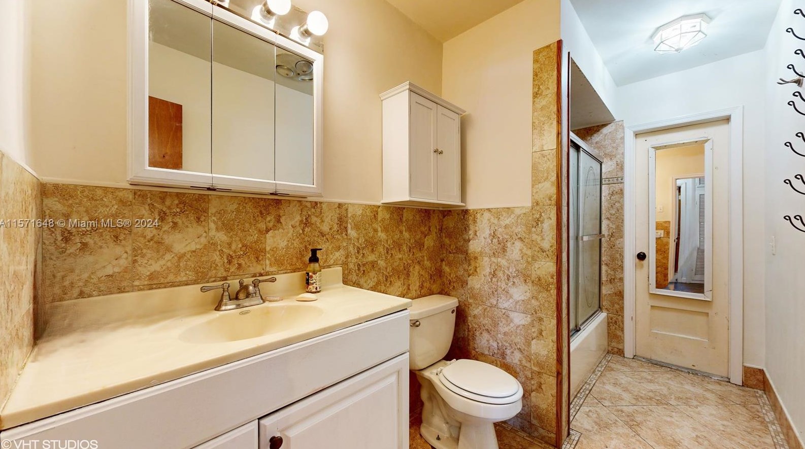 2201 82 Ave, Hollywood FL 33328 exterior