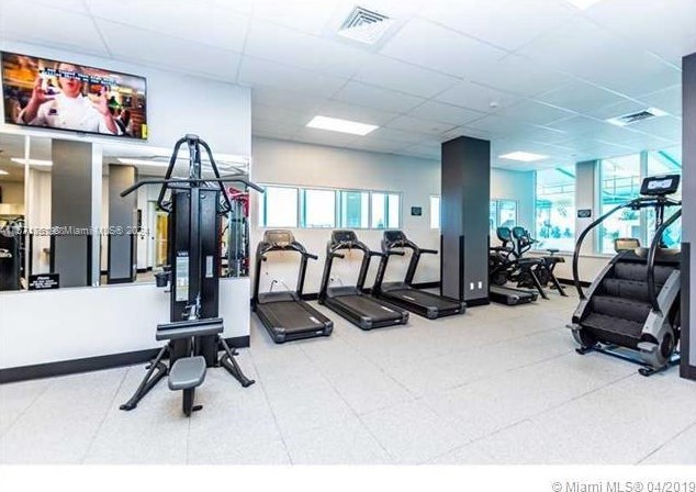 2501 Ocean Dr, Hollywood FL  33019-2699 exterior