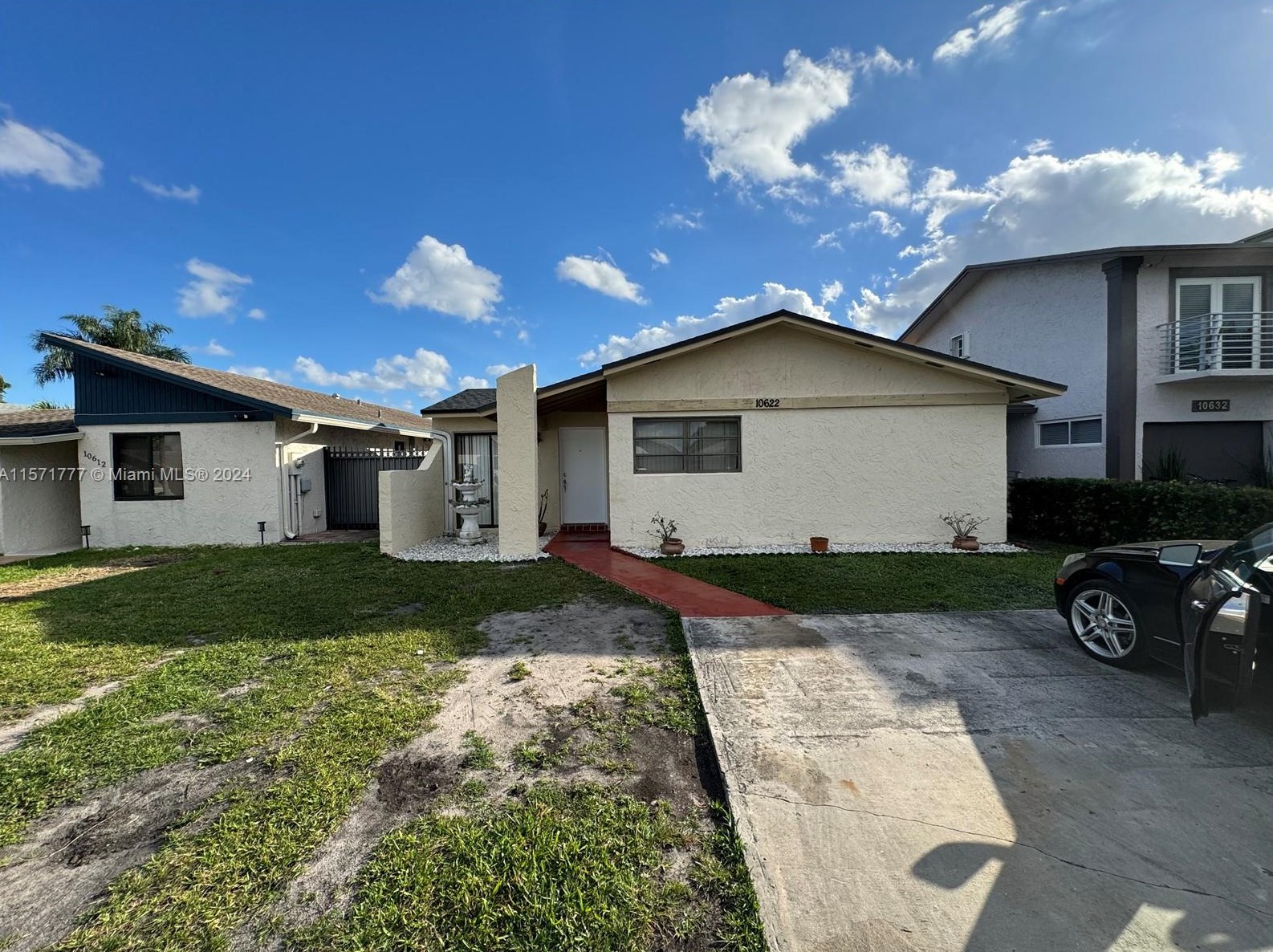10622 Sw 21st Ln, Miami, FL 33165