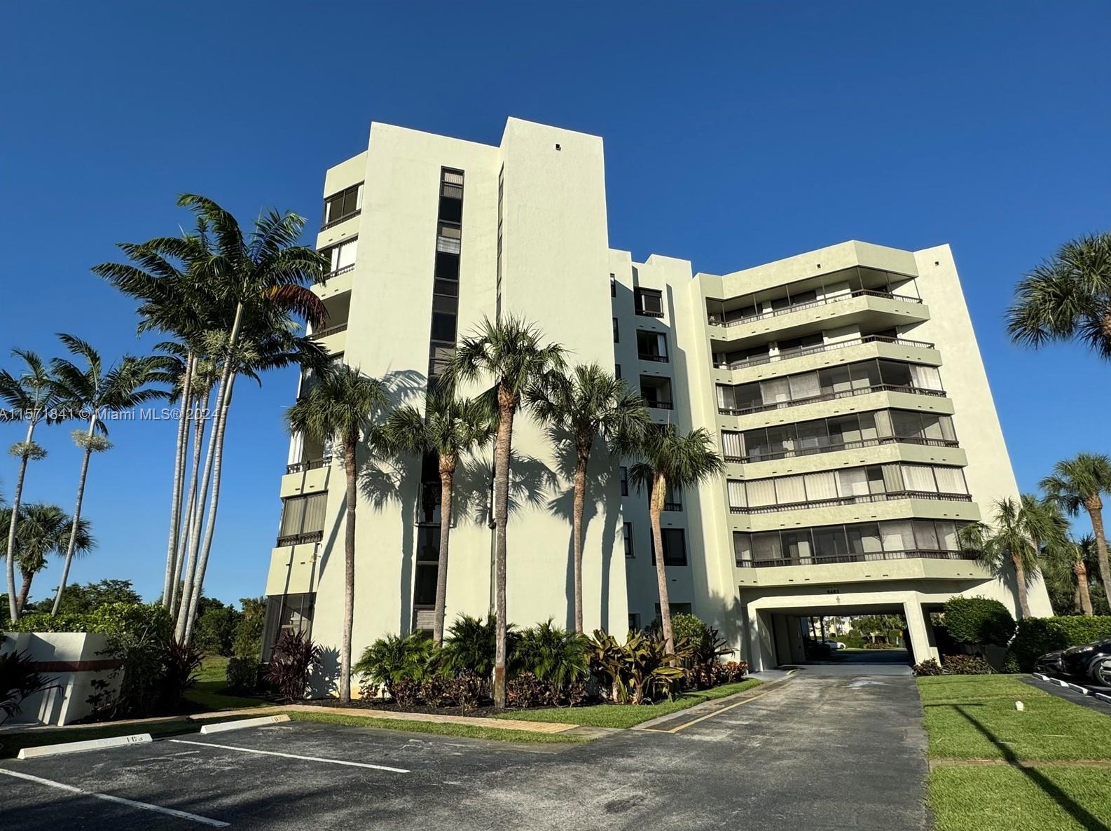 6463 La Costa Dr #505, Boca Raton, FL 33433