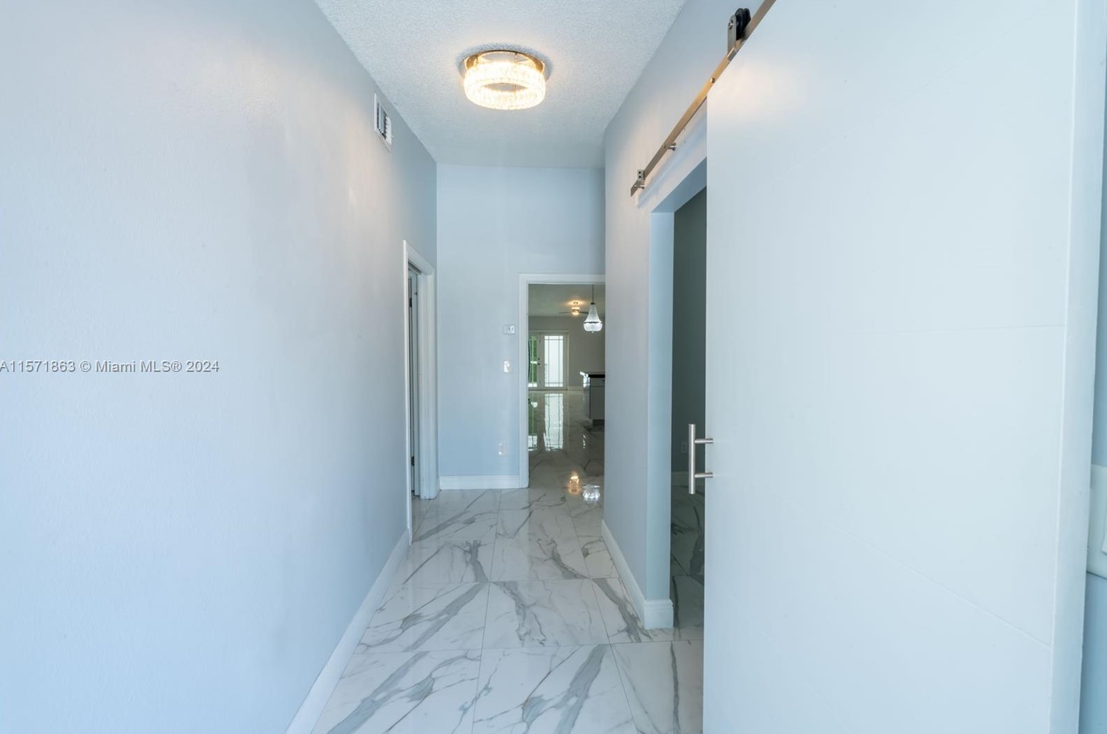 5471 W 21st Ct, Hialeah, FL 33016