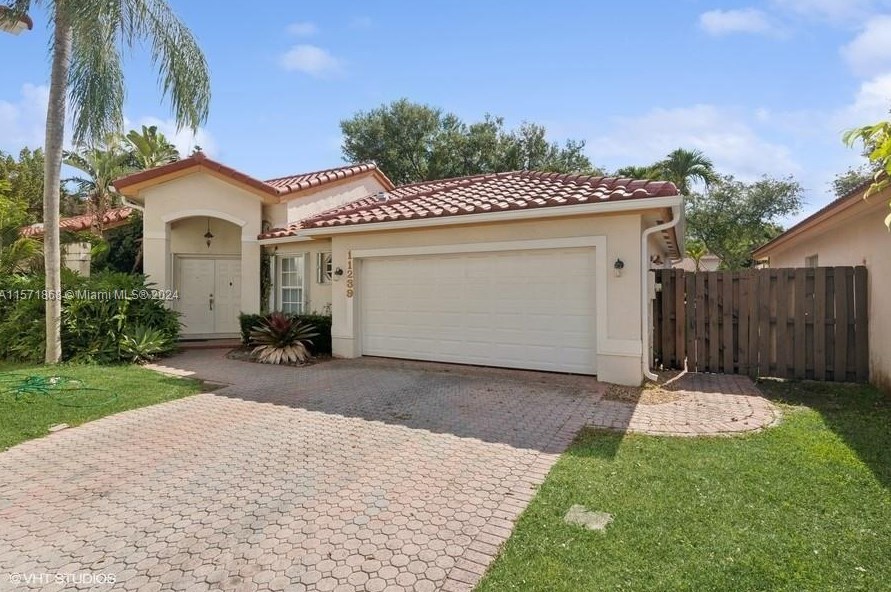 11239 58th Ter, Miami, FL 33178-2824