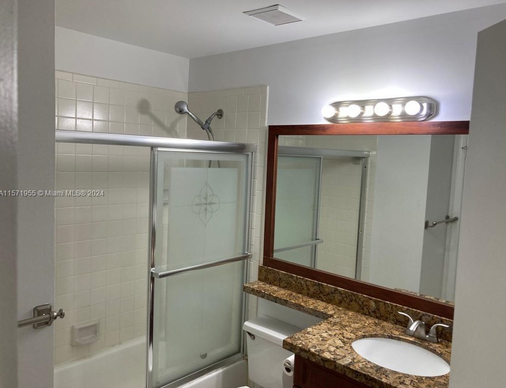 16304 Glenmoor Dr, West Palm Beach FL  33409-2814 exterior