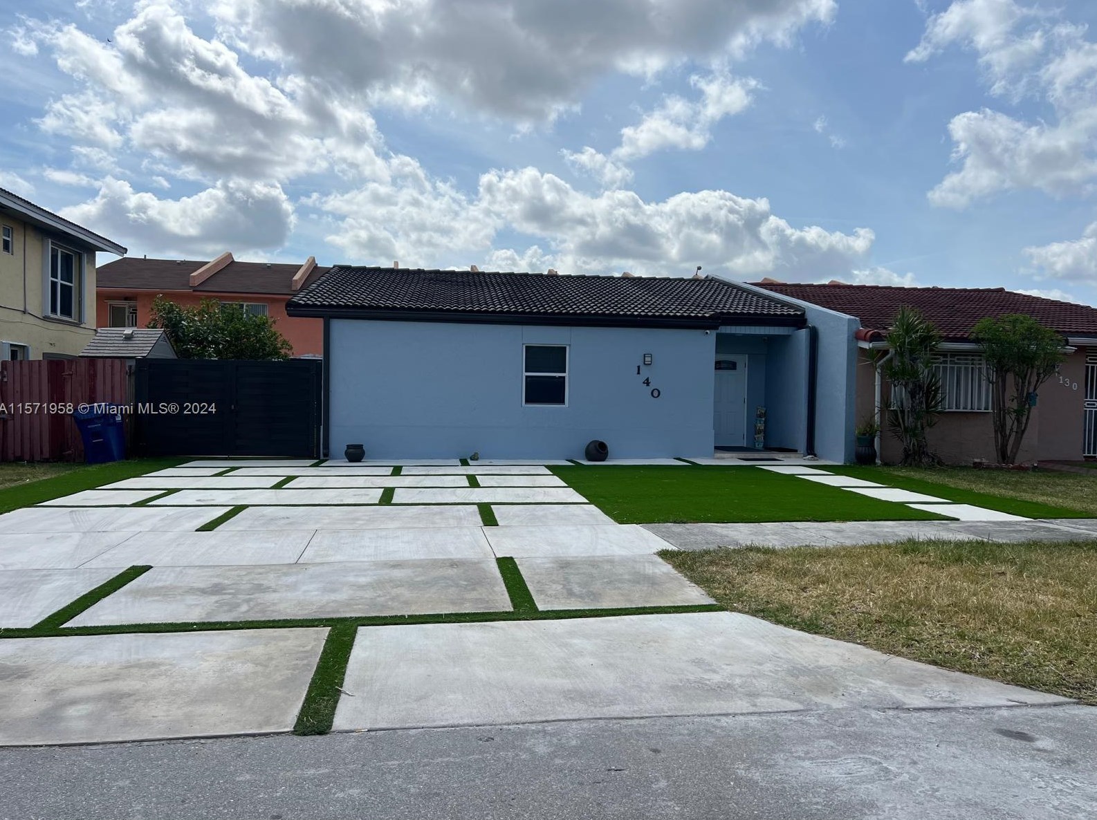 140 113th Ct, Miami, FL 33174-1157