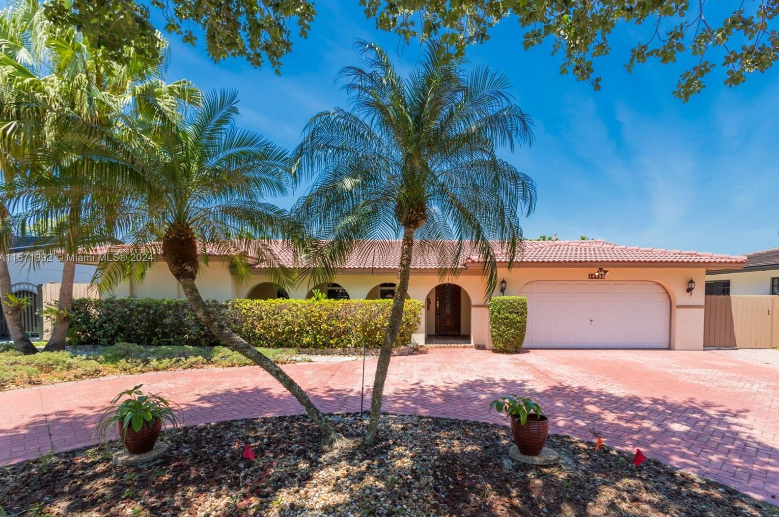 14432 Rosewood Rd, Hialeah, FL 33014