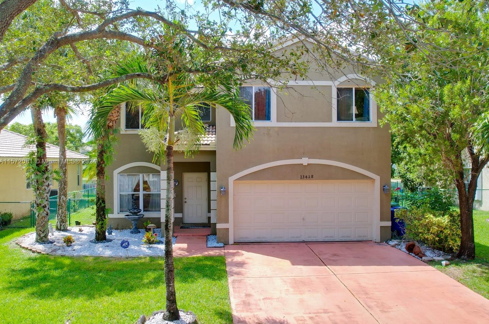13458 Sw 23rd St, Hollywood, FL 33027