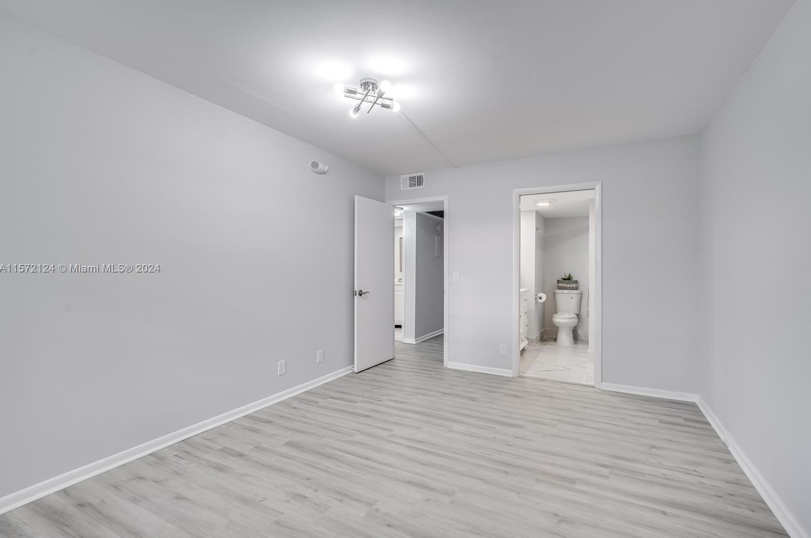 1040 Hythe C #1040, Boca Raton, FL 33434
