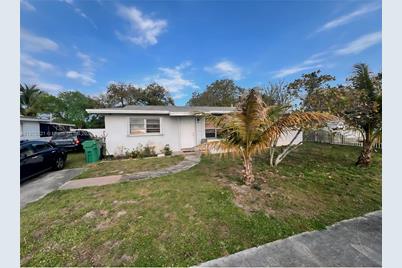 17625 NW 55th Ct - Photo 1