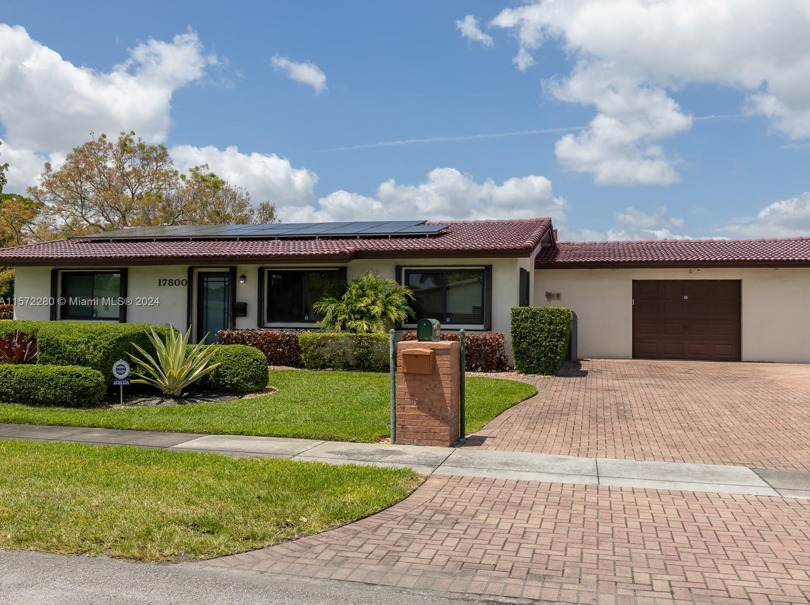 17800 Nw 84th Ave, Hialeah, FL 33015