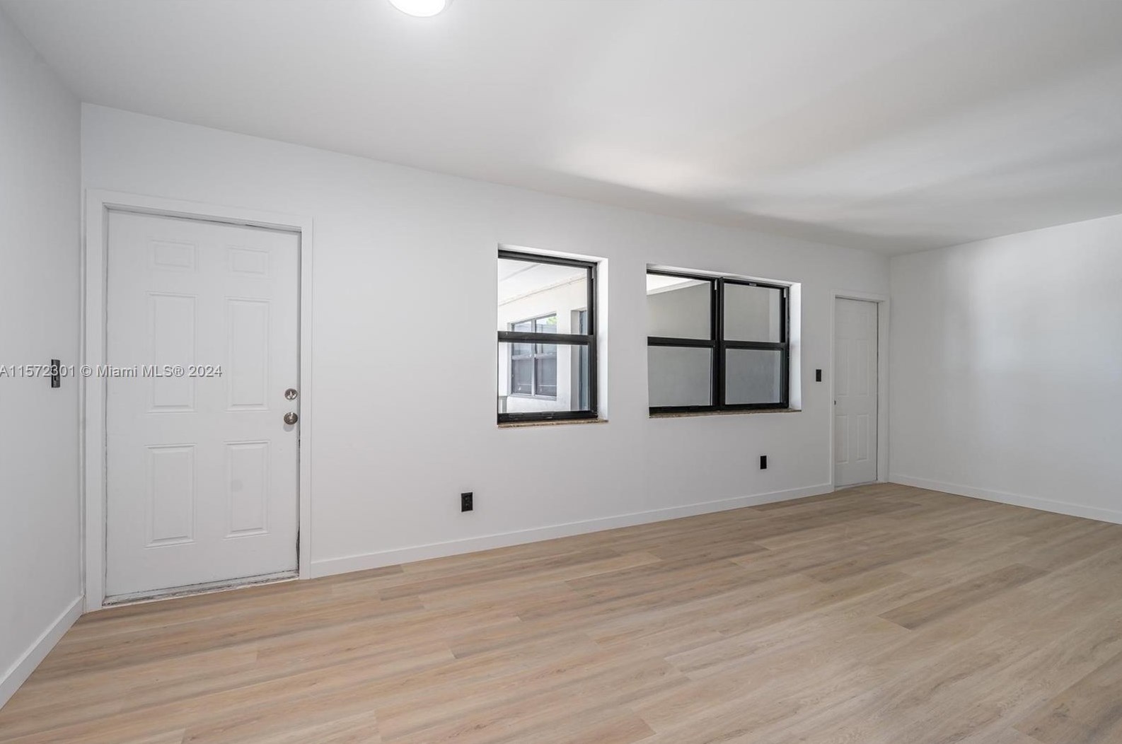 1530 136th St, Miami FL  33161-3547 exterior