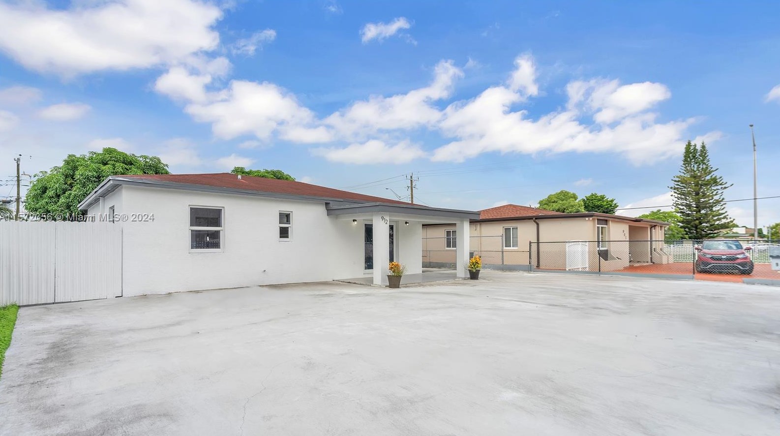 912 E 32nd St #0, Hialeah, FL 33013