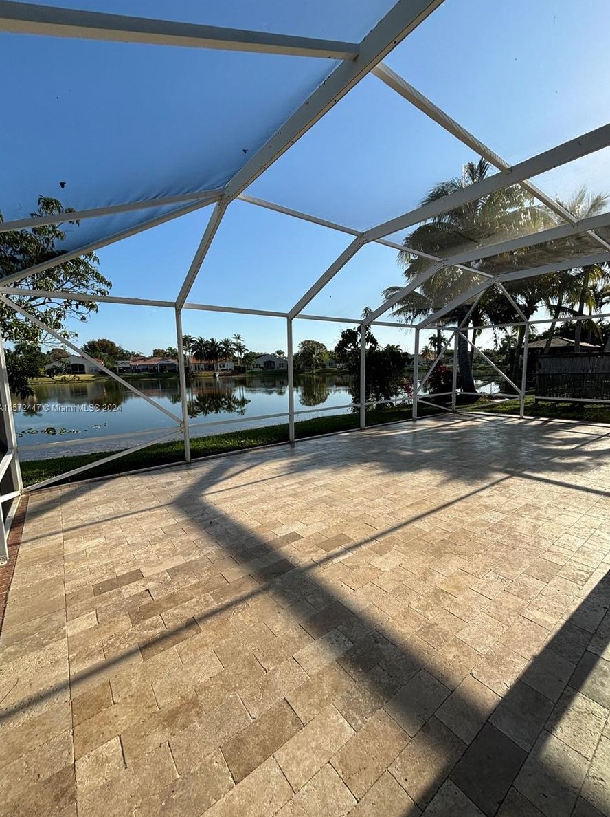 16373 9th St, Hollywood, FL 33027-5103