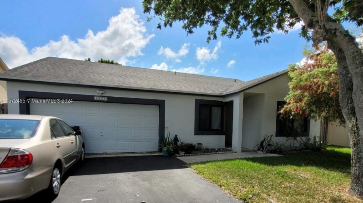 13529 114th Ct, Miami, FL 33176-0838