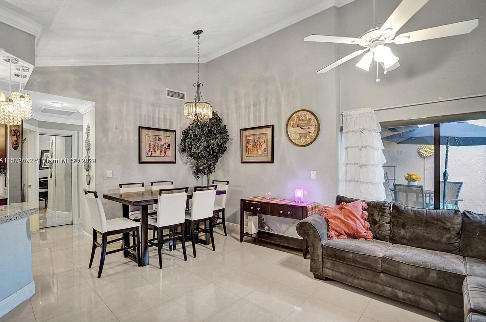 1207 123rd Ter, Hollywood, FL 33026-3812