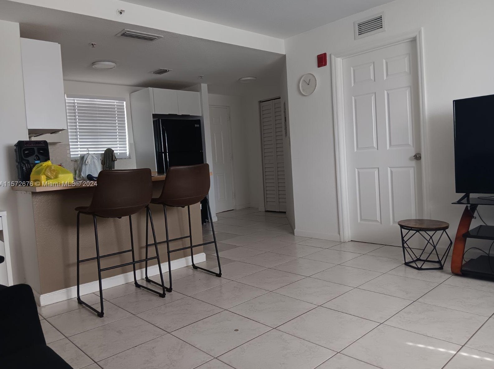 328 Nw 12th Ave Apt 3, Miami, FL 33128