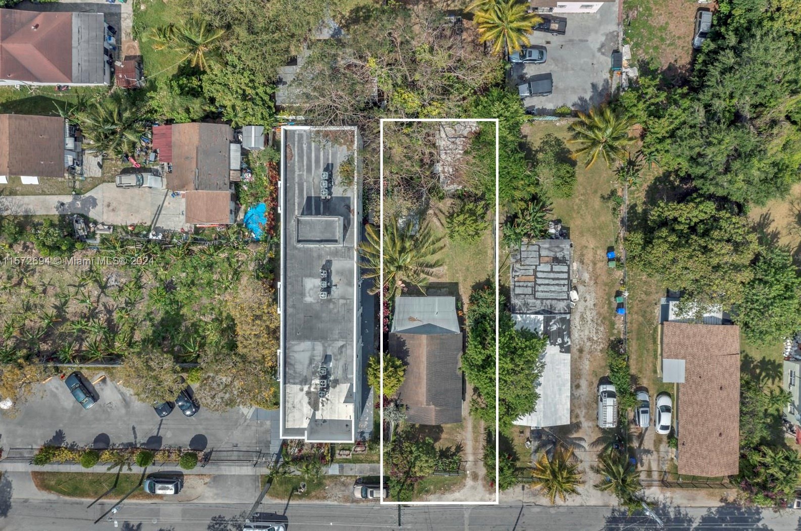 7536 1st Ave, Miami, FL 33138-4326