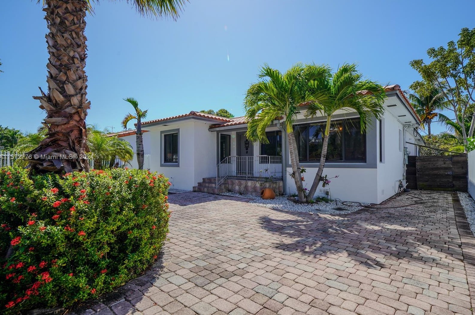 600 19th Rd, Miami, FL 33129-1318