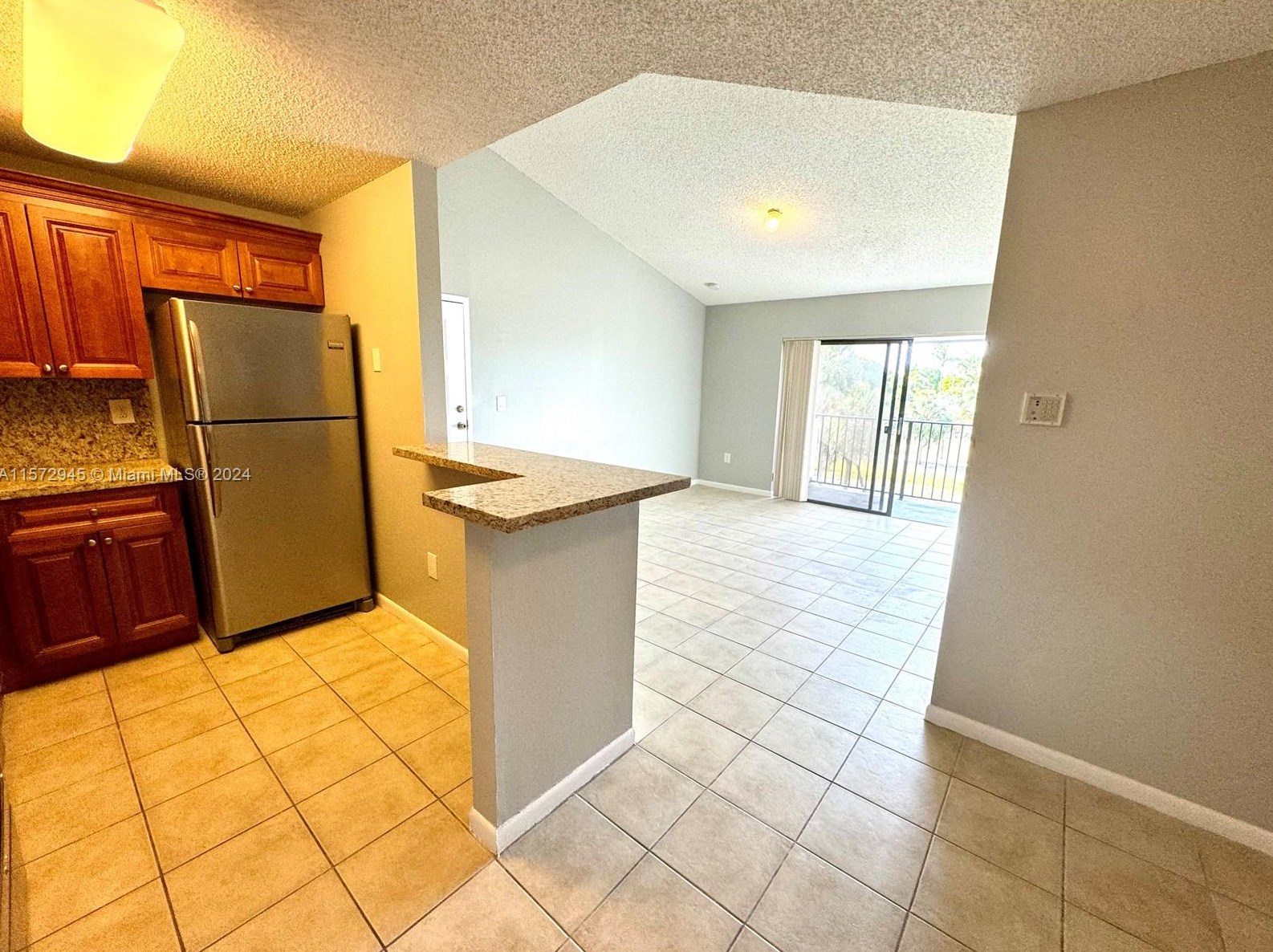 7195 Nw 179th St #311, Hialeah, FL 33015