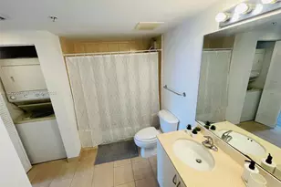 1750 N Bayshore Dr, Miami, FL 33132 - Photo 18