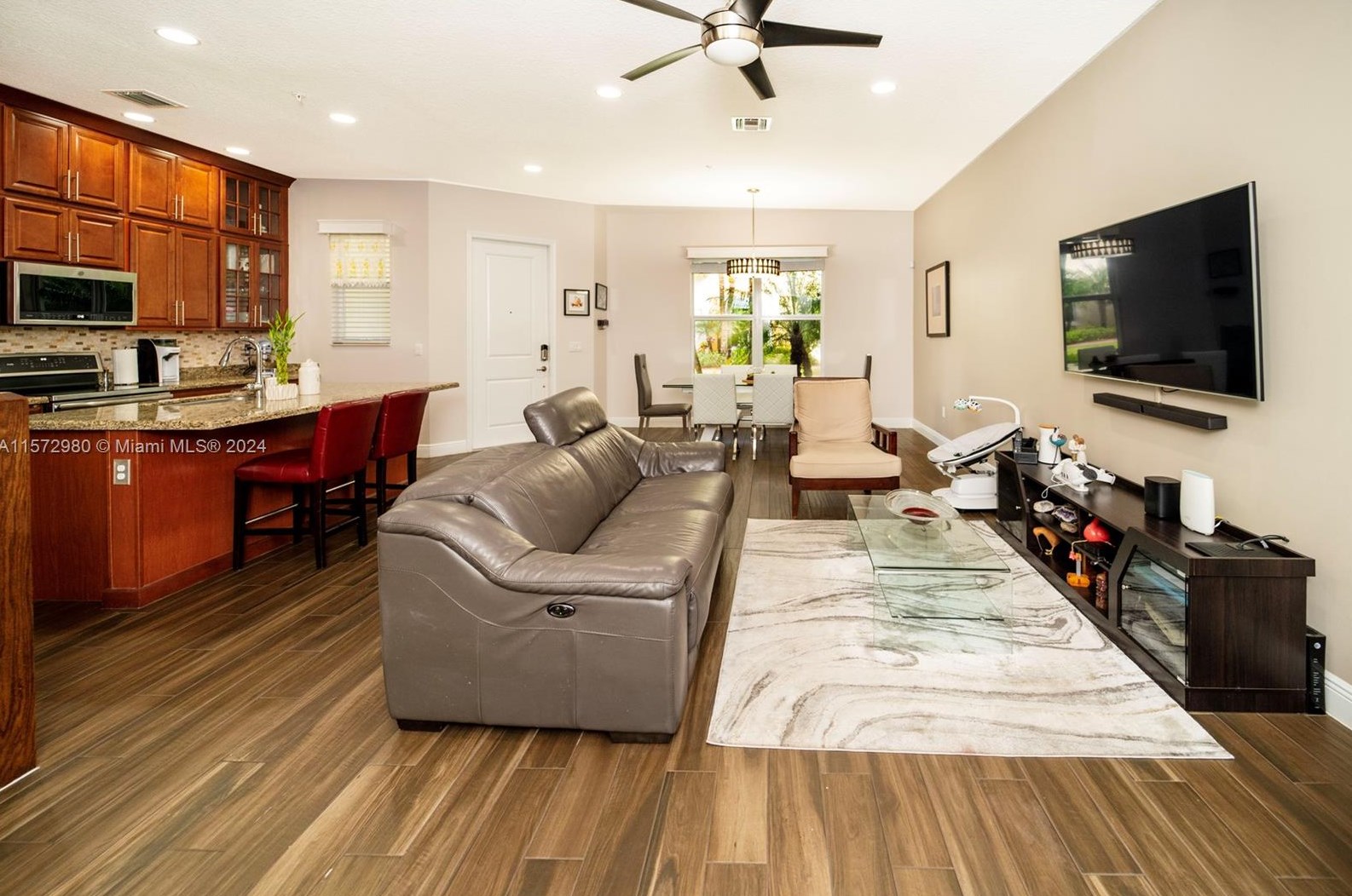 1794 124 Way, Hollywood FL 33027-2531 exterior