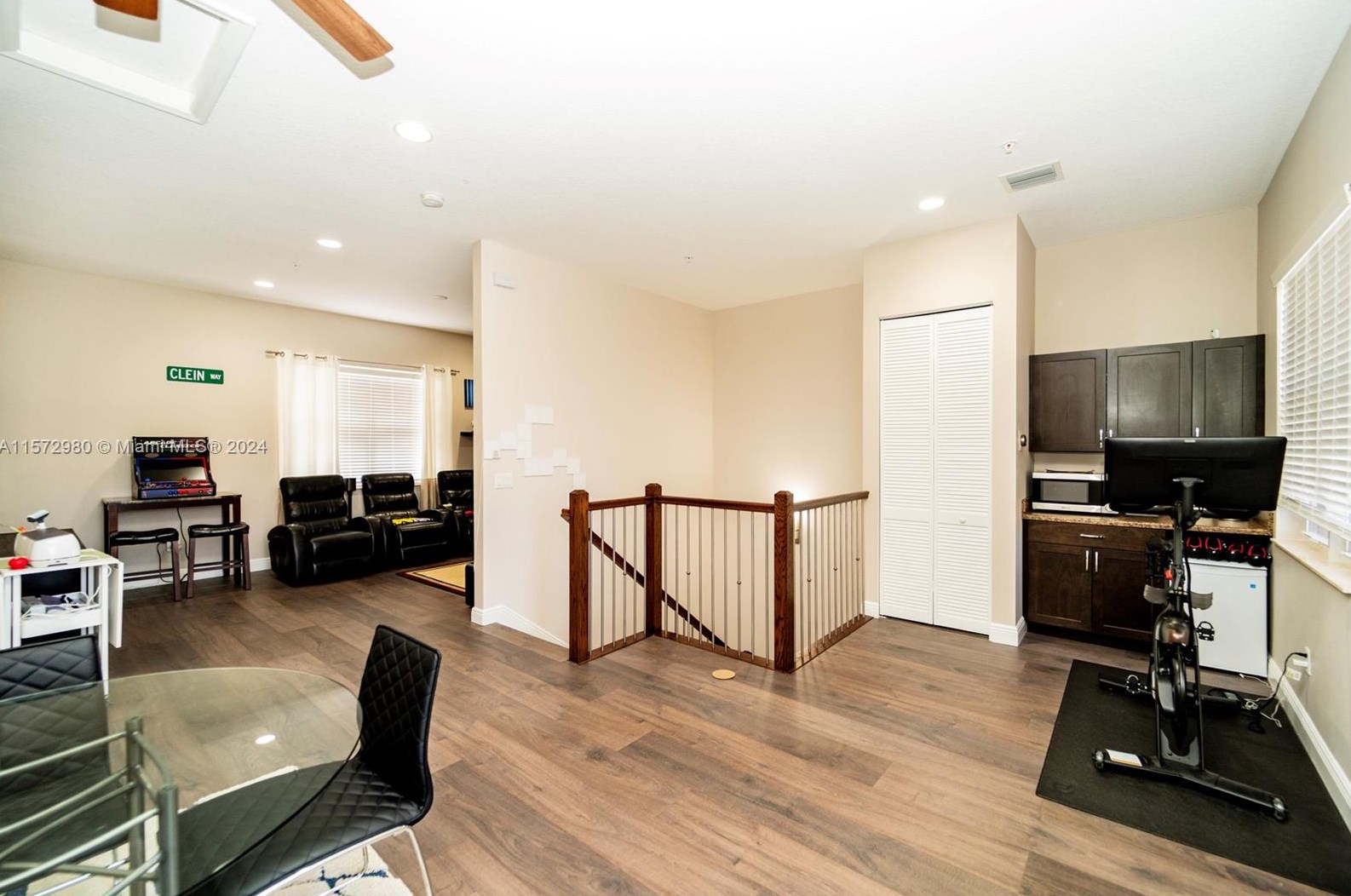 1794 124 Way, Hollywood FL 33027-2531 exterior