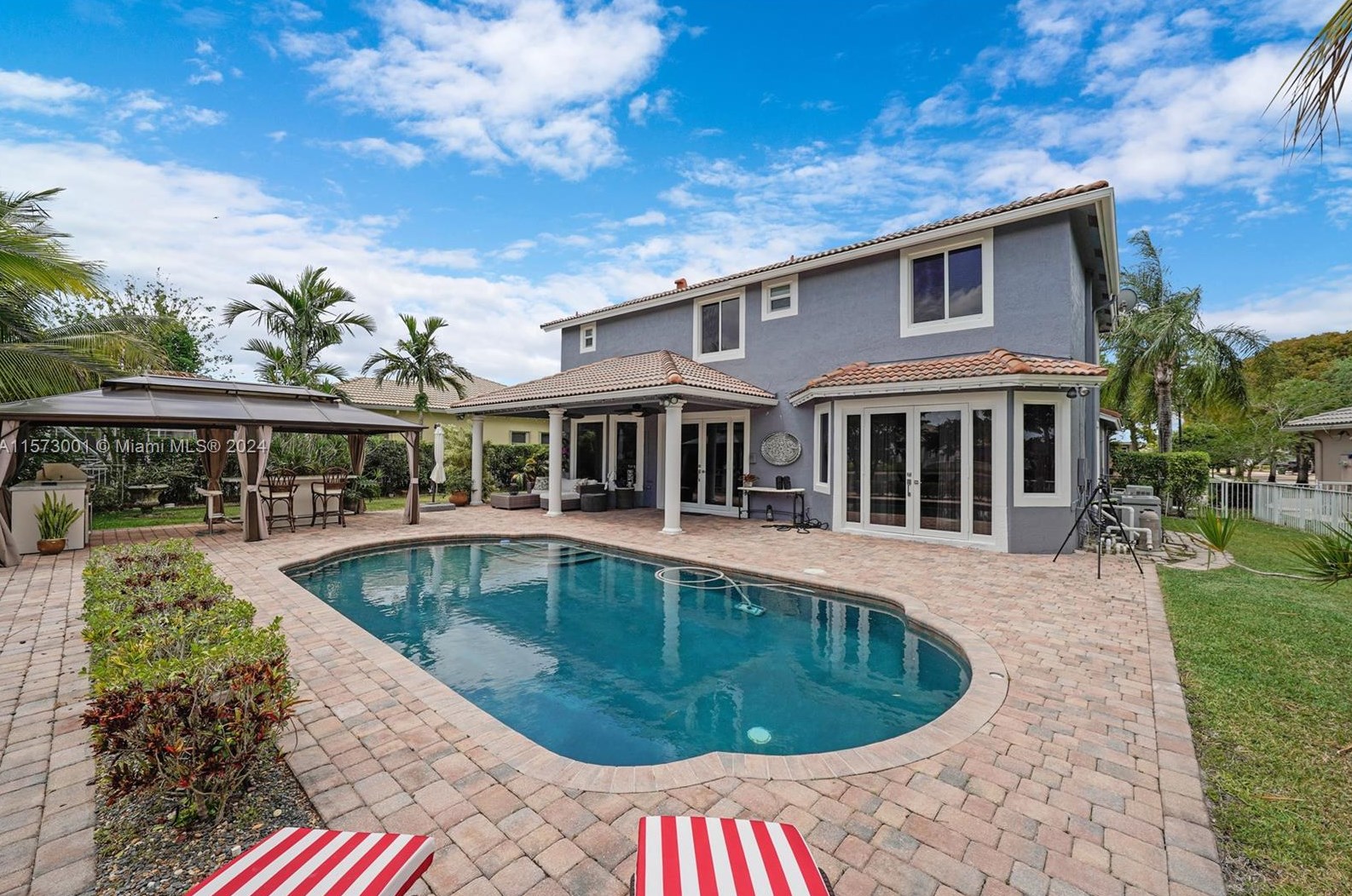 1885 139 Ter, Hollywood FL  33028-2837 exterior