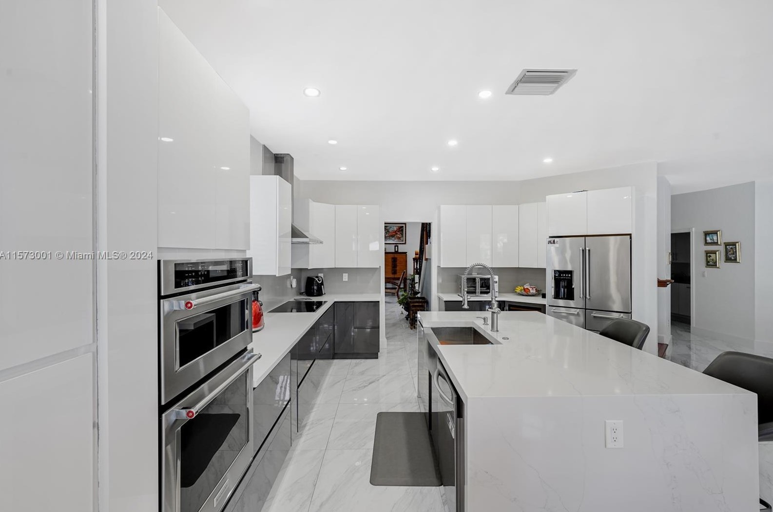 1885 139 Ter, Hollywood FL  33028-2837 exterior