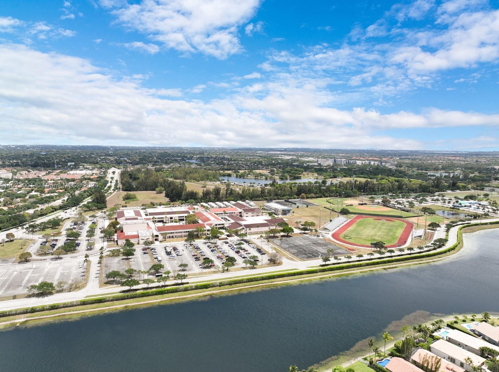 1885 139 Ter, Hollywood FL  33028-2837 exterior