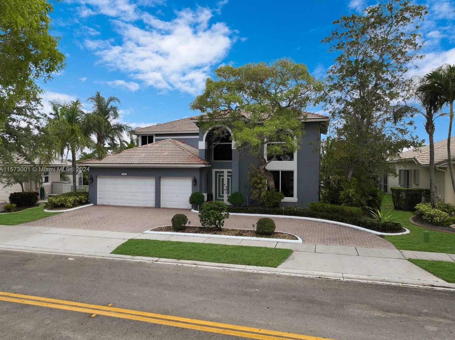 1885 139 Ter, Hollywood FL  33028-2837 exterior