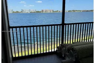 117 Lake Emerald Dr, Oakland Park, FL 33309 - Photo 2