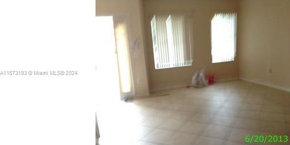 2557 82nd Ave, Hollywood, FL 33025-2994