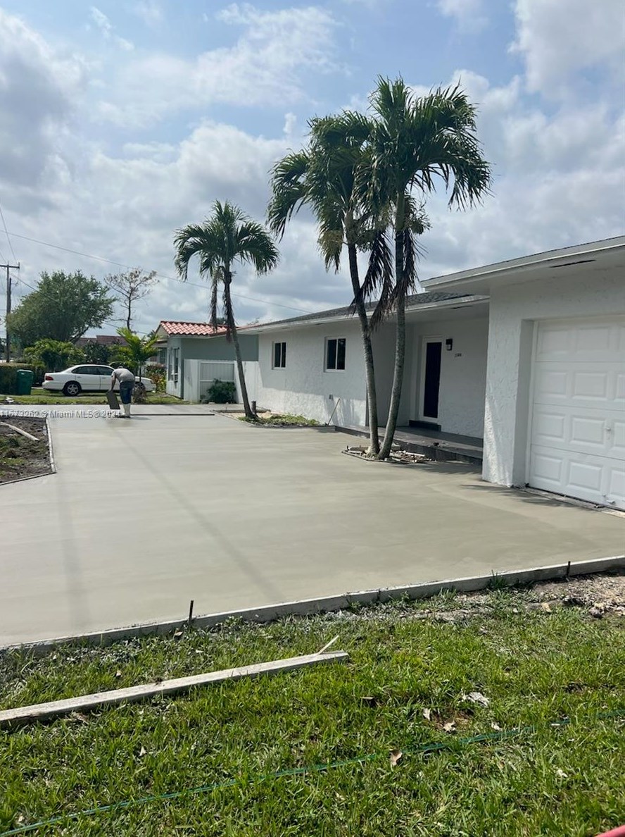3300 Sw 127th Ave, Miami, FL 33175