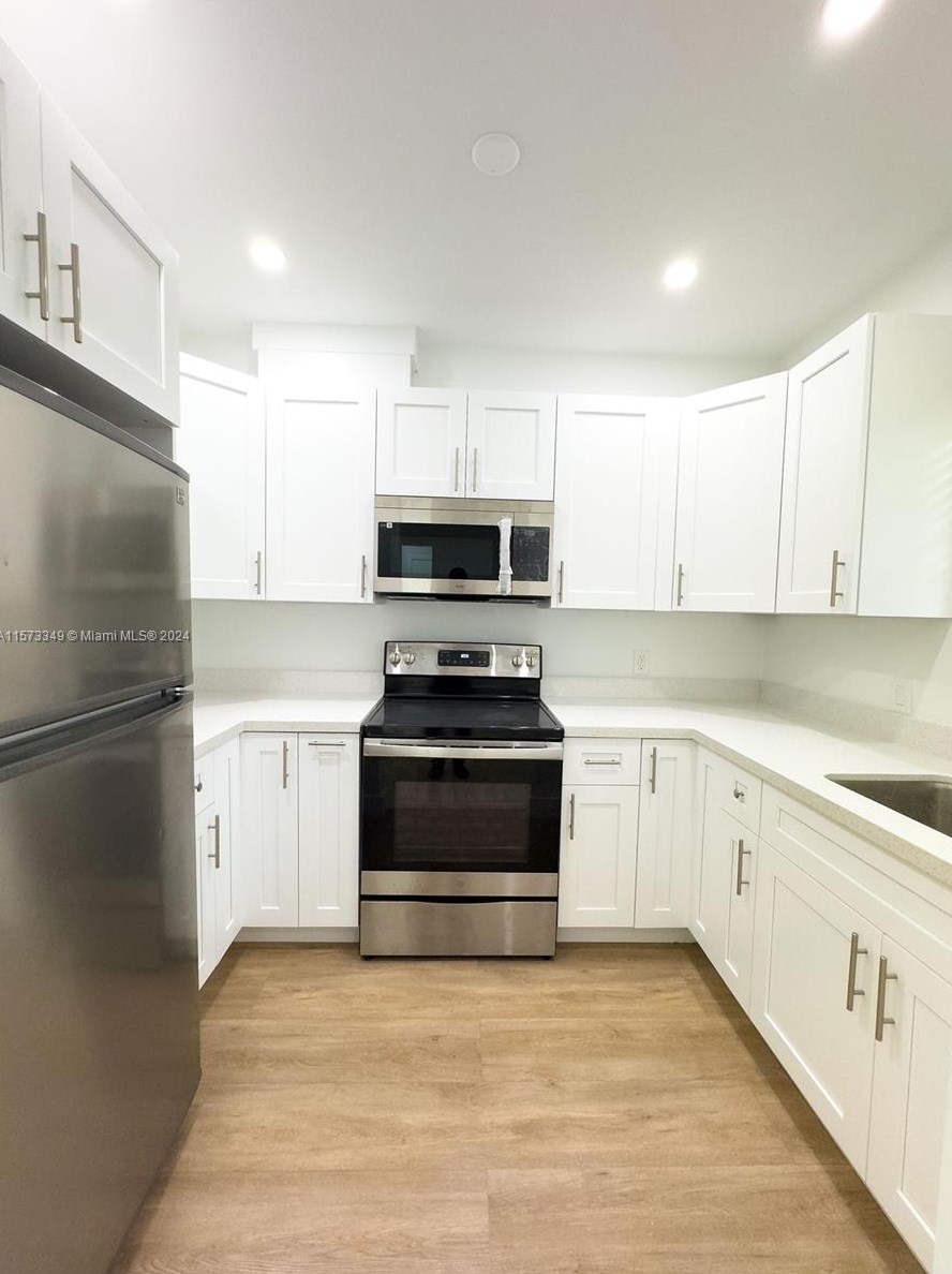 401 Malaga Ave, Miami FL 33134-6415 exterior