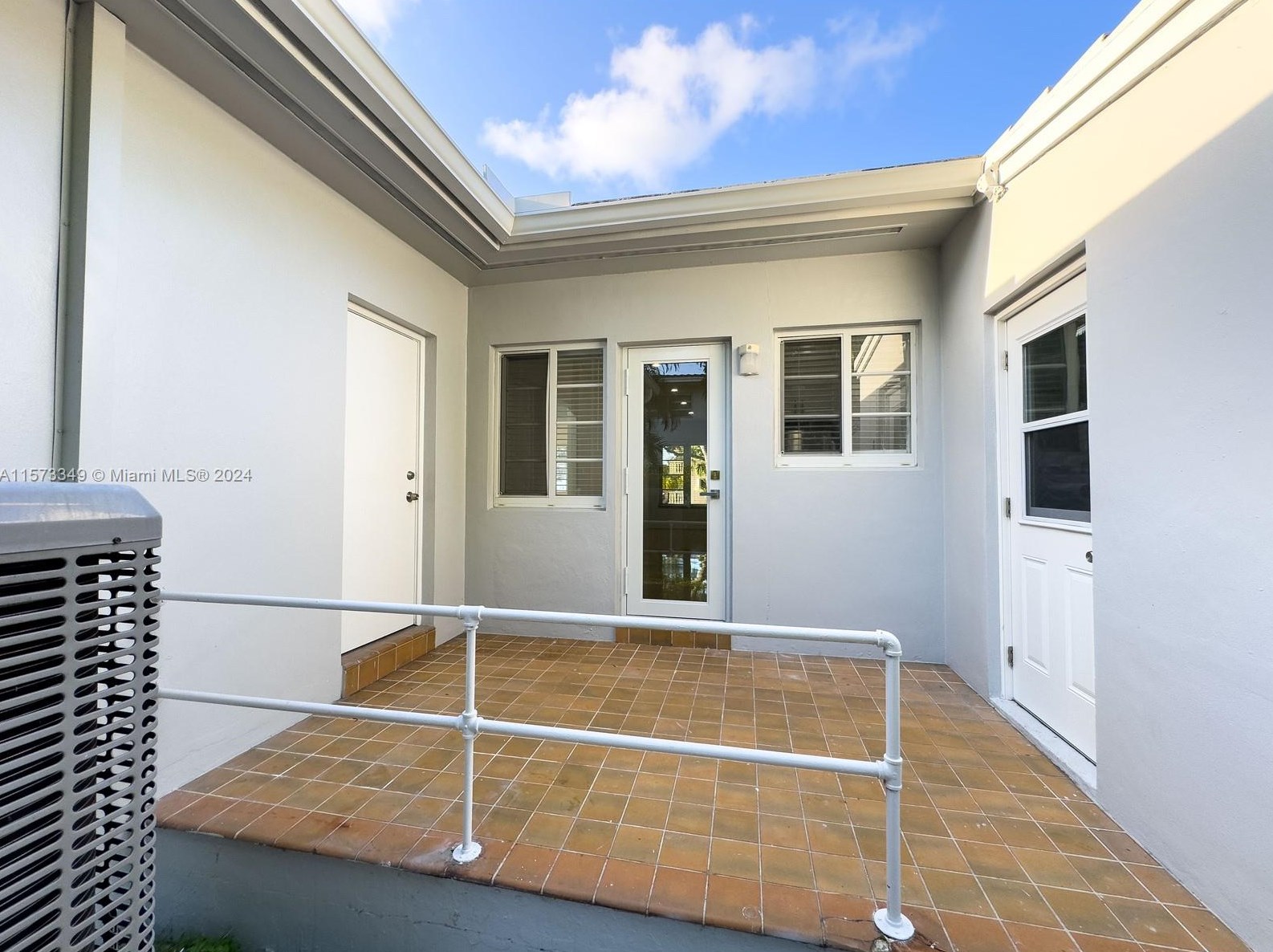 401 Malaga Ave, Miami FL 33134-6415 exterior