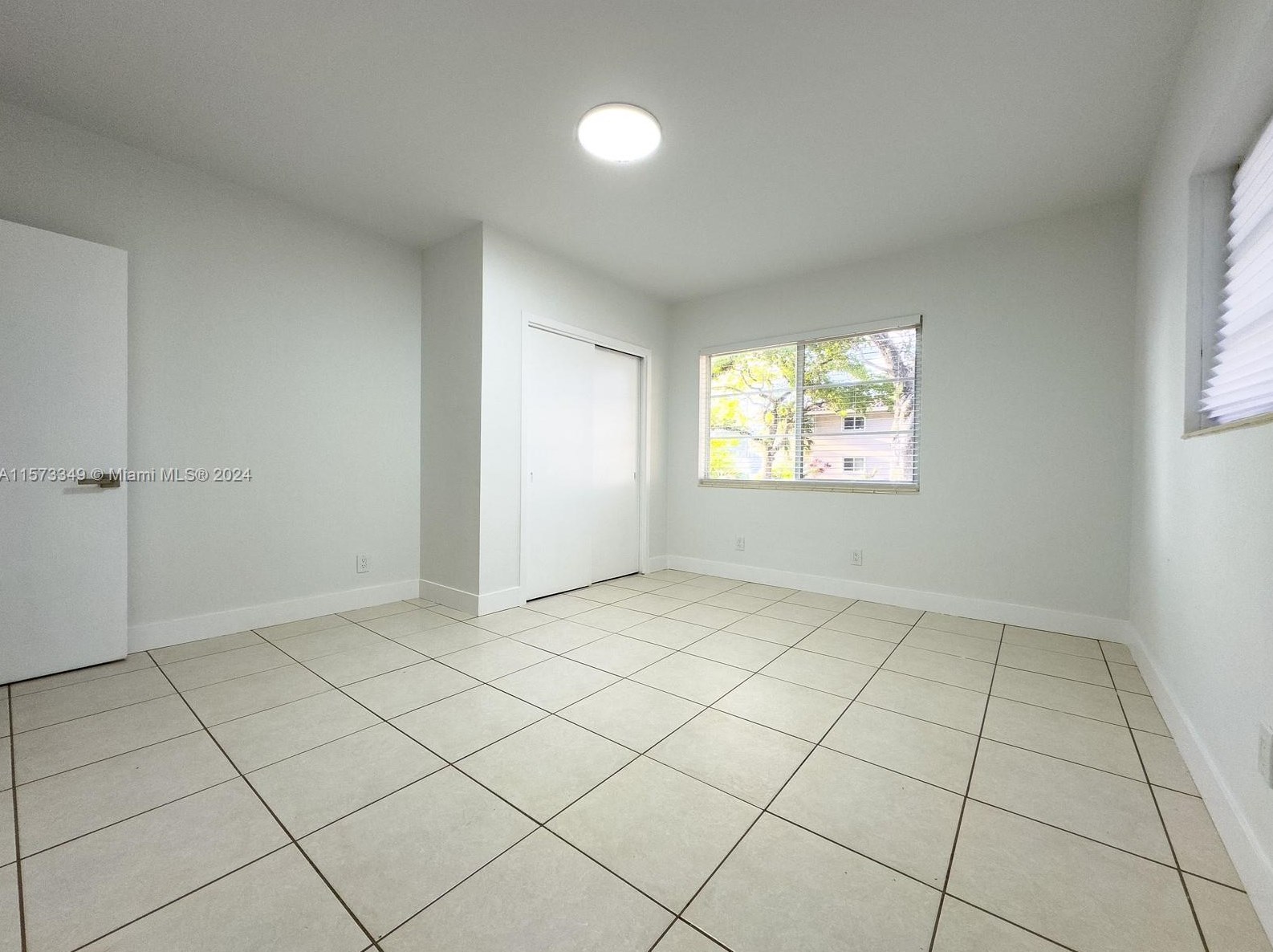 401 Malaga Ave, Miami FL 33134-6415 exterior