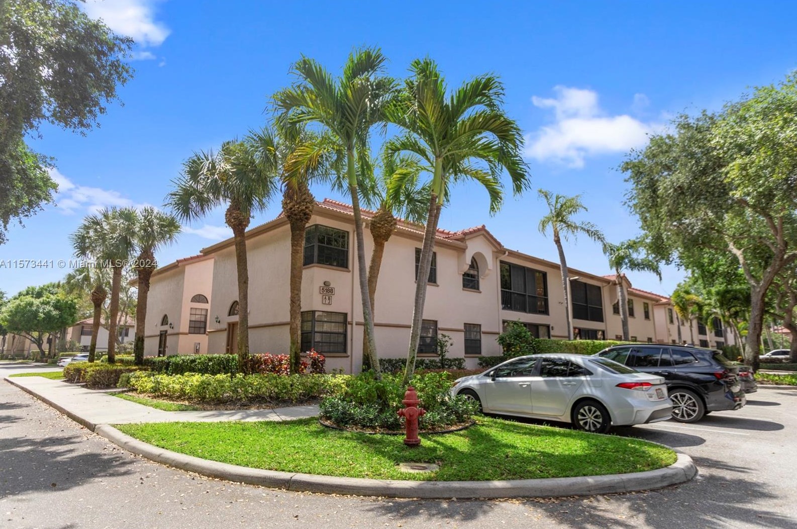 5188 Europa Dr, Boynton Beach, FL 33437-2149