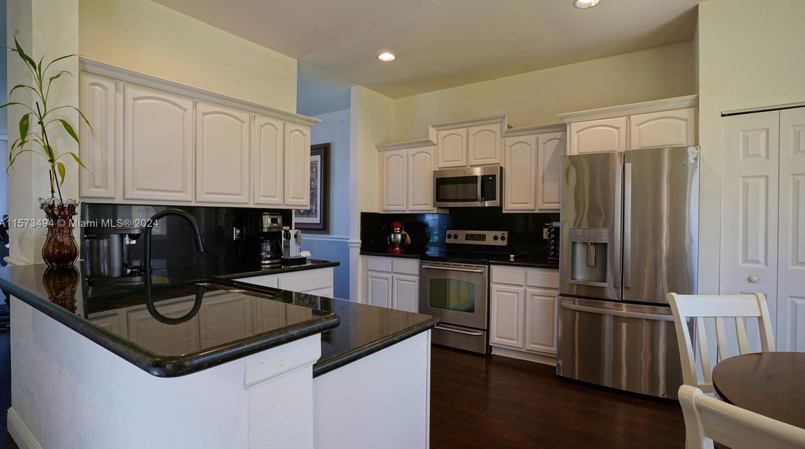 2496 162 Ter, Hollywood FL  33027-4426 exterior