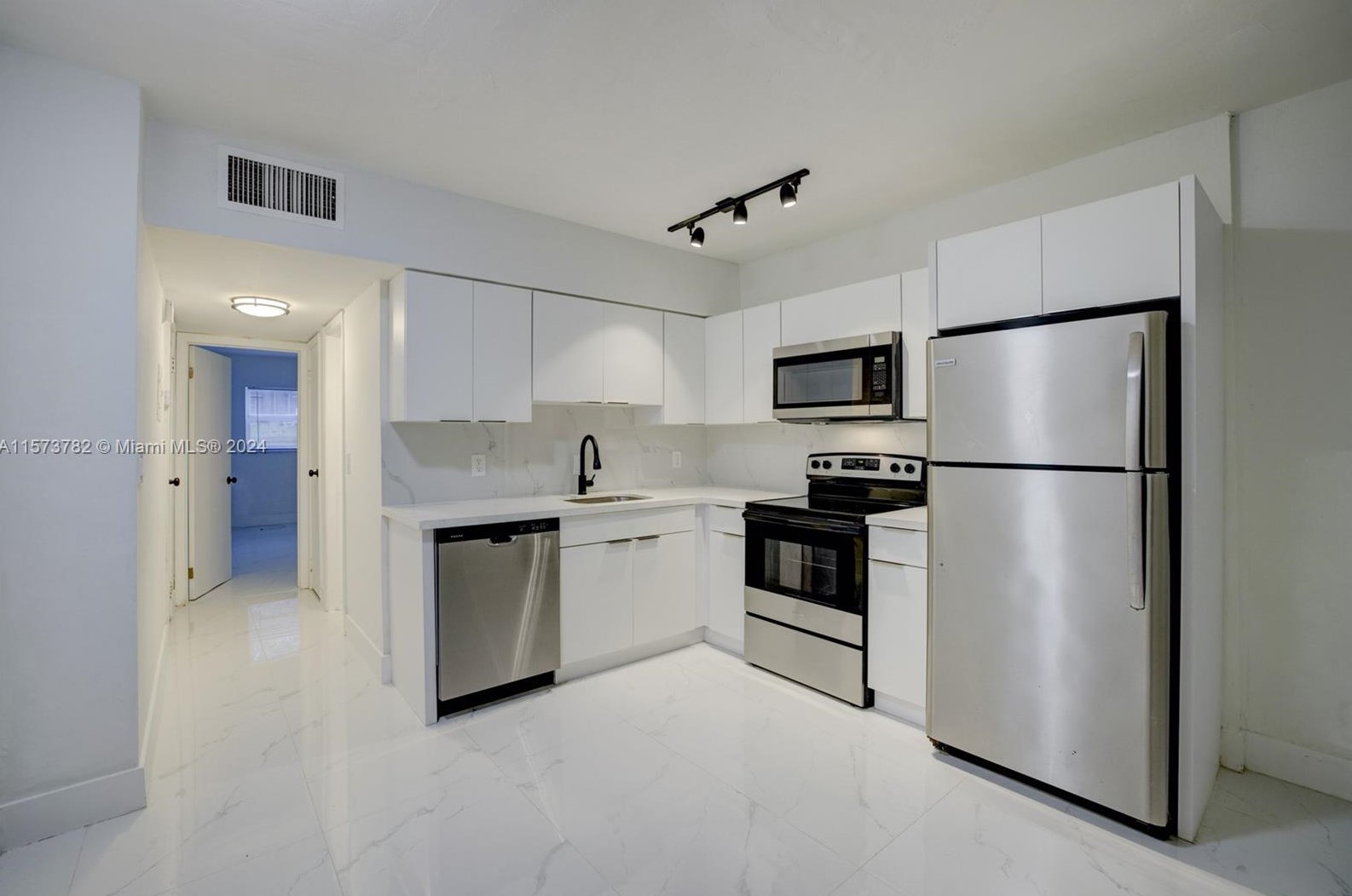 1740 Funston St #4, Hollywood, FL 33020