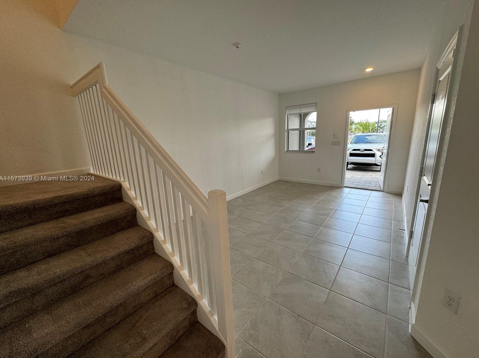 1130 26th St, Homestead, FL 33035-2304