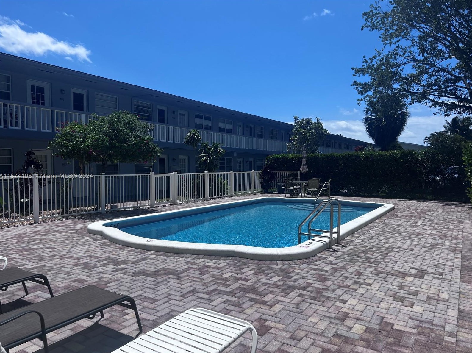 701 S Pine Dr #109, Pompano Beach, FL 33060