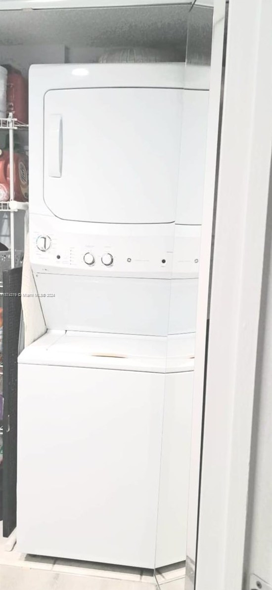 701 141st Ave, Hollywood FL  33028-2313 exterior