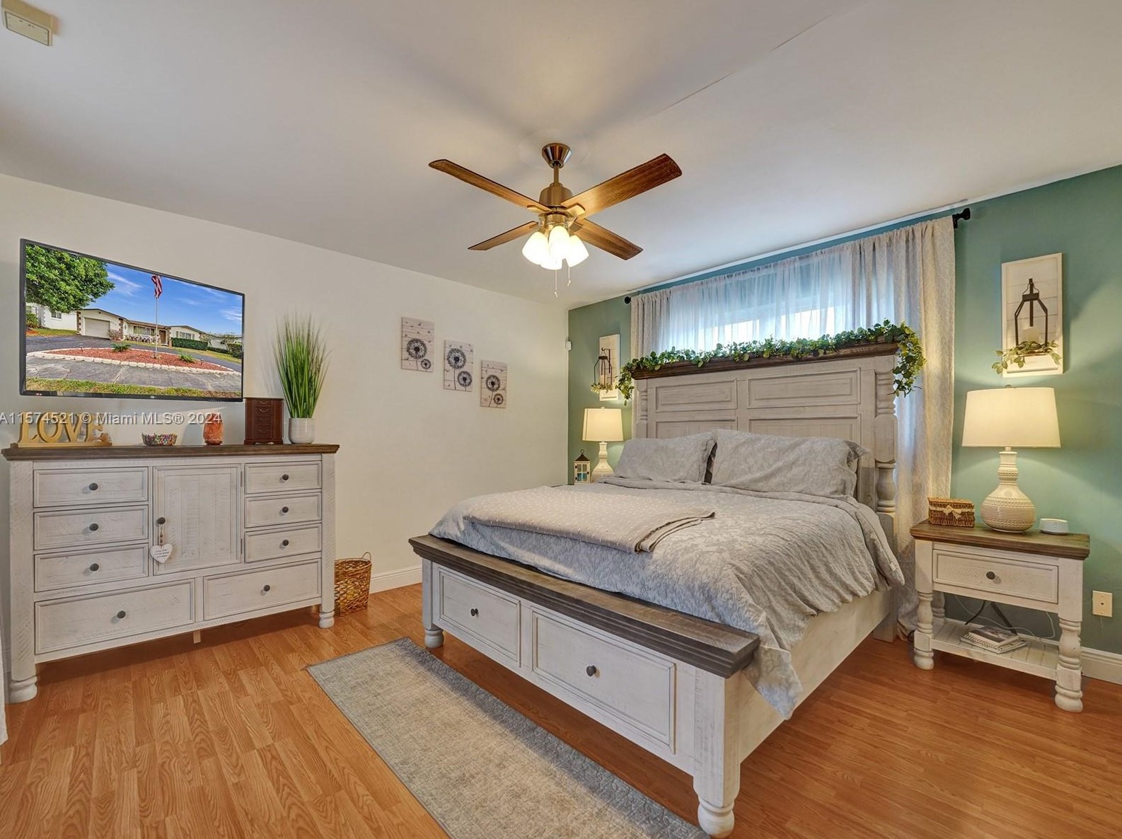 5511 Grant St, Hollywood, FL 33021-5750